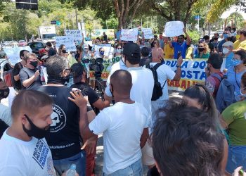 Primeiro dia de lockdown em Porto Seguro foi marcado por protesto