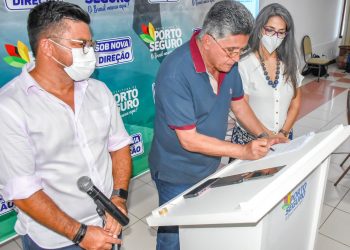 Jânio Natal  decreta reabertura do comércio de Porto Seguro