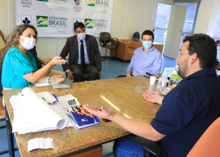 Prefeita Cordélia Torres consegue investimentos em benefício da população de Eunápolis