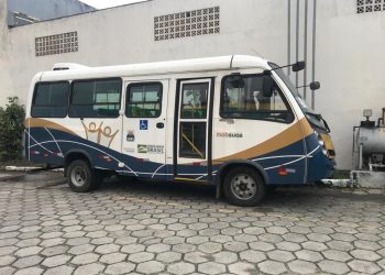 Porto Seguro: Prefeito Jânio Natal recebe micro-ônibus do Ministério da Cidadania