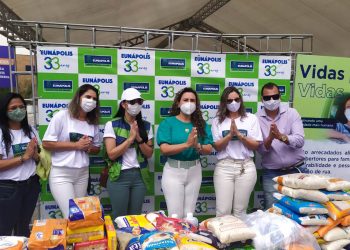 Projeto Vidas por Vidas arrecada alimentos e donativos em drive-thru solidário