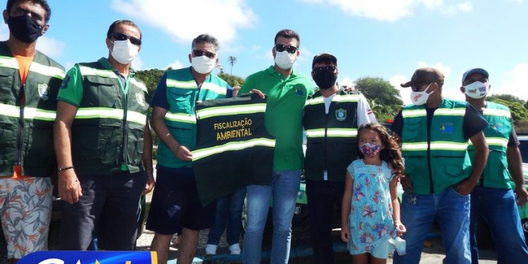 Secretaria de Meio Ambiente de Porto Seguro apresenta nova frota e distribui mudas e árvores frutíferas