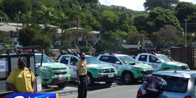 Secretaria de Meio Ambiente de Porto Seguro apresenta nova frota e distribui mudas e árvores frutíferas