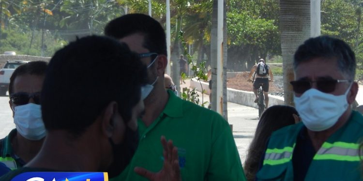 Secretaria de Meio Ambiente de Porto Seguro apresenta nova frota e distribui mudas e árvores frutíferas