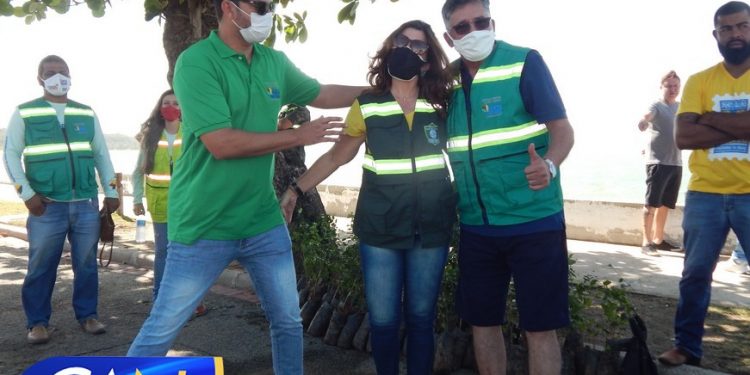 Secretaria de Meio Ambiente de Porto Seguro apresenta nova frota e distribui mudas e árvores frutíferas