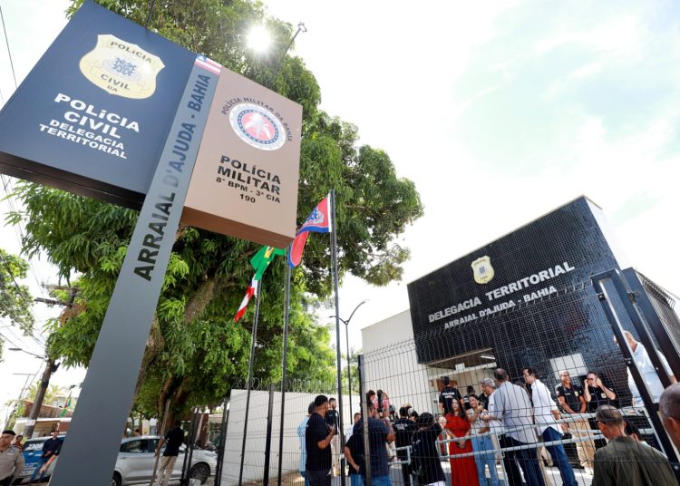 PORTO SEGURO | Governador Jerônimo Rodrigues inaugura unidades de segurança em Trancoso e Arraial
