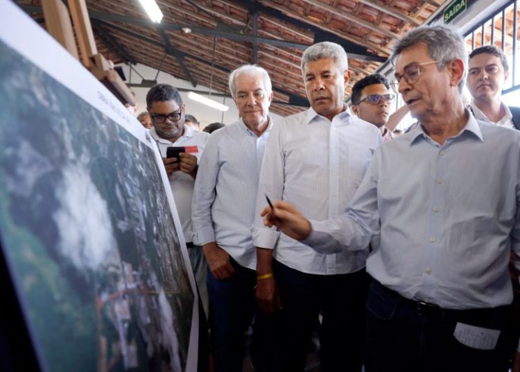 SIMÕES FILHO | Quatro vias de acesso ao Centro Industrial de Aratu serão recuperadas com R$ 12,5 milhões do Governo do Estado