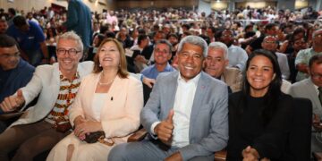 Governo do Estado inaugura Teatro Central da UEFS e amplia espaço cultural e acadêmico no campus