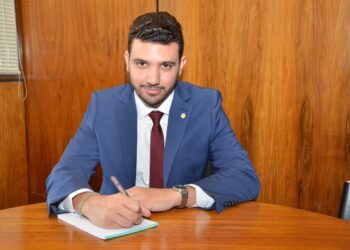 ELEIÇÕES 2026 | Neto Carletto cumpre agenda em Porto Seguro com apoio de Jânio Natal e vereadores