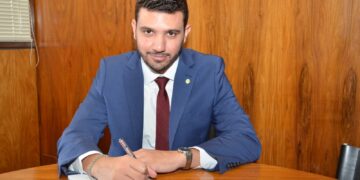 ELEIÇÕES 2026 | Neto Carletto cumpre agenda em Porto Seguro com apoio de Jânio Natal e vereadores