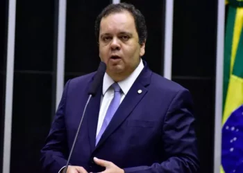 ELEIÇÕES 2026 | Elmar Nascimento intensifica campanha pelo interior da Bahia e é recebido com entusiasmo por apoiadores
